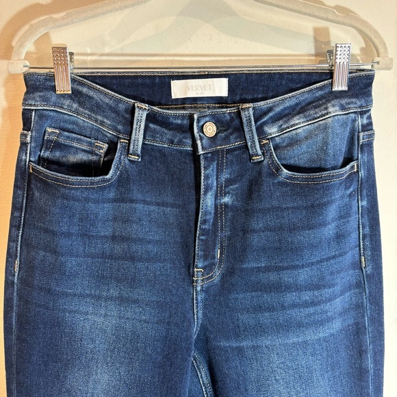 VERVET Sz 29 Dark Wash Slight Mini Boot Cut Distressed Wiskering High Rise Jeans - Picture 2 of 9